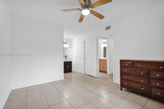 3680 N 56th Ave 806, Hollywood, FL 33021
