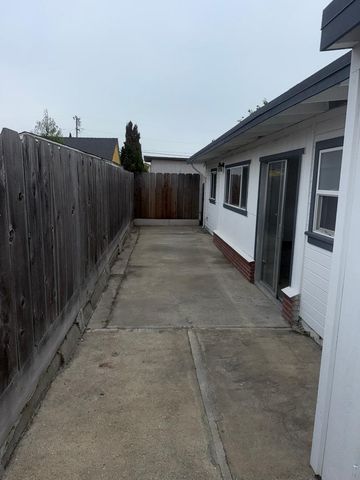 85 Paloma Avenue, Salinas, CA 93905