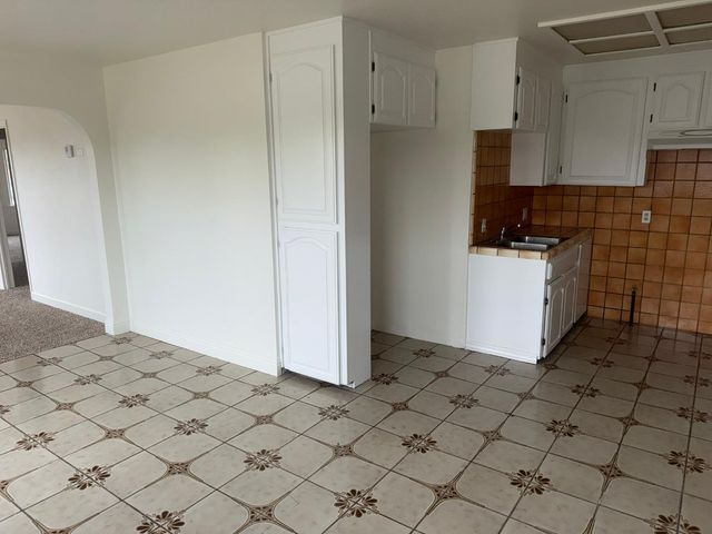 85 Paloma Avenue, Salinas, CA 93905
