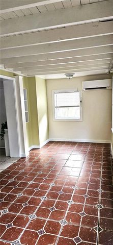 2417 3RD AVENUE N, St Petersburg, FL 33713