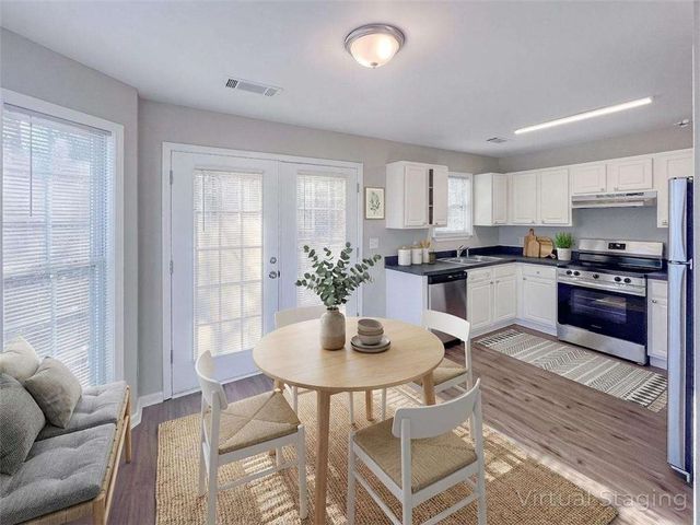 4932 Sunny Ridge Court, Flowery Branch, GA 30542