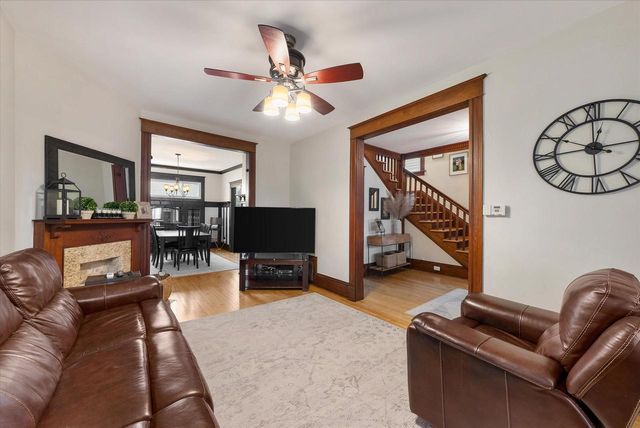 3360 N Newhall STREET, Milwaukee, WI 53211