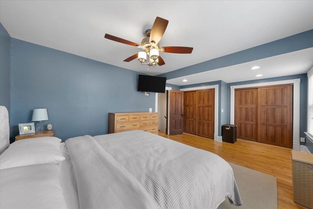 3360 N Newhall STREET, Milwaukee, WI 53211