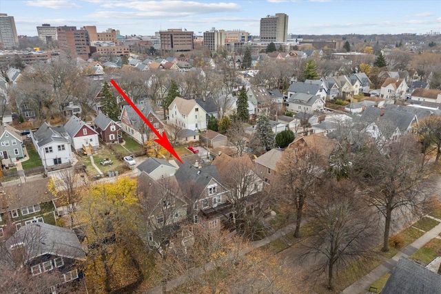 3360 N Newhall STREET, Milwaukee, WI 53211