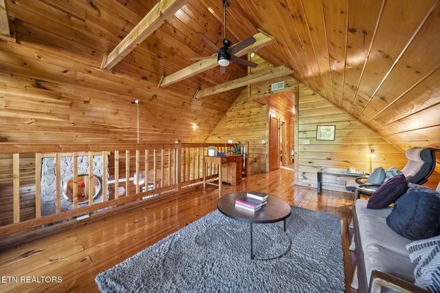 322 Brown Wren Way, Gatlinburg, TN 37738