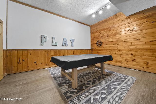 322 Brown Wren Way, Gatlinburg, TN 37738
