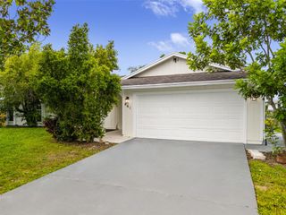 461 SW Meadow Ter, Port St Lucie, FL 34984