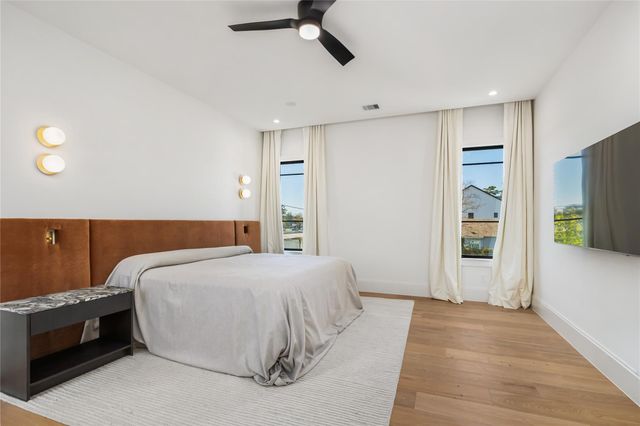 419 W 30th Street, Houston, TX 77018