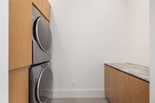 419 W 30th Street, Houston, TX 77018