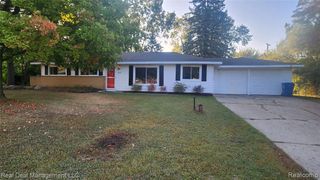 6555 Manson Drive, Waterford, MI 48329