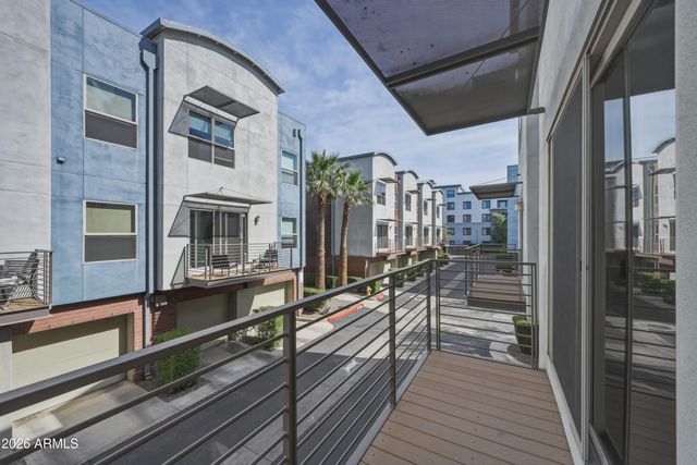 526 W 1ST Street 106, Tempe, AZ 85281