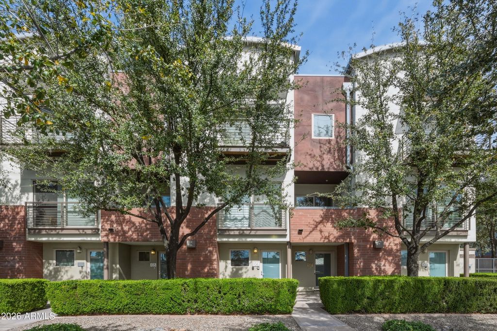 526 W 1ST Street 106, Tempe, AZ 85281