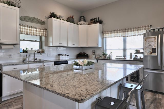 2063 Goff Ridge Road, Pineville, MO 64856