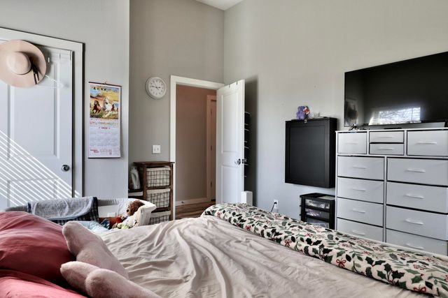 2063 Goff Ridge Road, Pineville, MO 64856