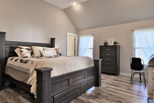 2063 Goff Ridge Road, Pineville, MO 64856