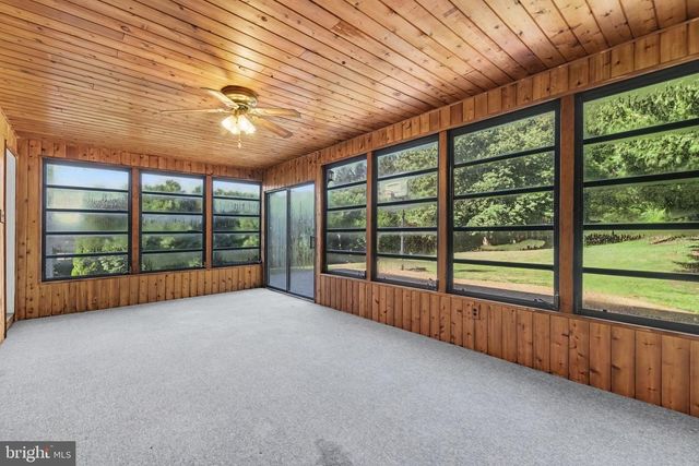 106 SHOLLY, Mechanicsburg, PA 17055