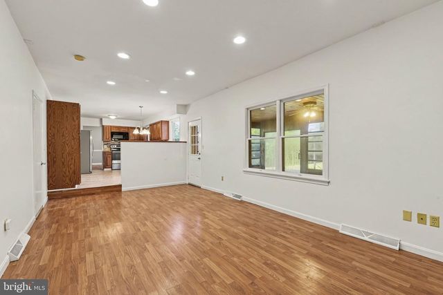 106 SHOLLY, Mechanicsburg, PA 17055
