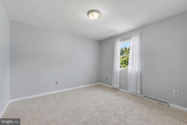 106 SHOLLY, Mechanicsburg, PA 17055