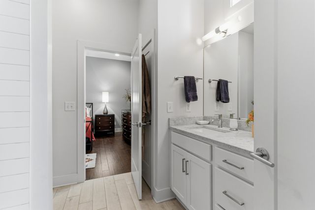 409A S 14th St, Nashville, TN 37206