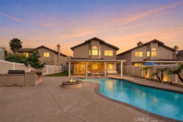 39805 Avenida Miguel Oeste, Murrieta, CA 92563
