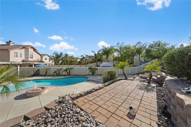 39805 Avenida Miguel Oeste, Murrieta, CA 92563