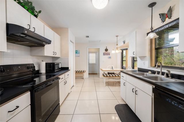 10117 SW 170TH STREET, Archer, FL 32618