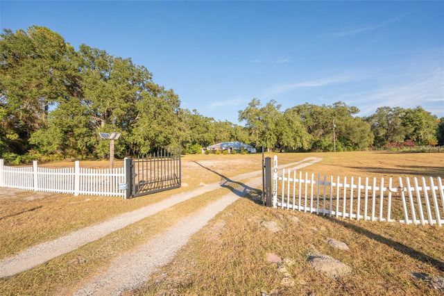 10117 SW 170TH STREET, Archer, FL 32618