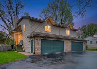 1424 River ROAD #1426, New Berlin, WI 53151
