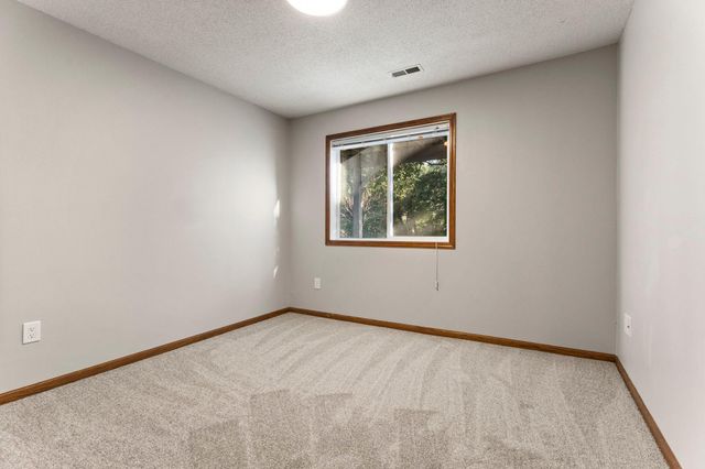 1434 Eastlake Drive, Chaska, MN 55318
