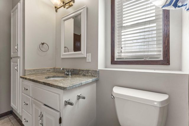 1434 Eastlake Drive, Chaska, MN 55318