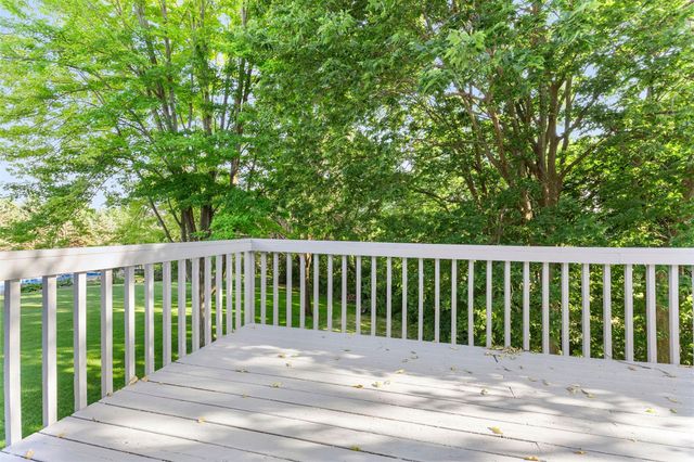 1434 Eastlake Drive, Chaska, MN 55318