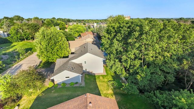 1434 Eastlake Drive, Chaska, MN 55318