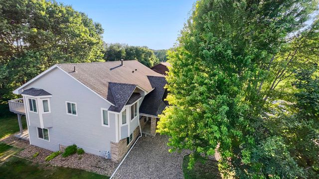 1434 Eastlake Drive, Chaska, MN 55318
