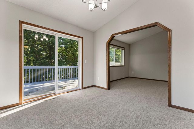 1434 Eastlake Drive, Chaska, MN 55318