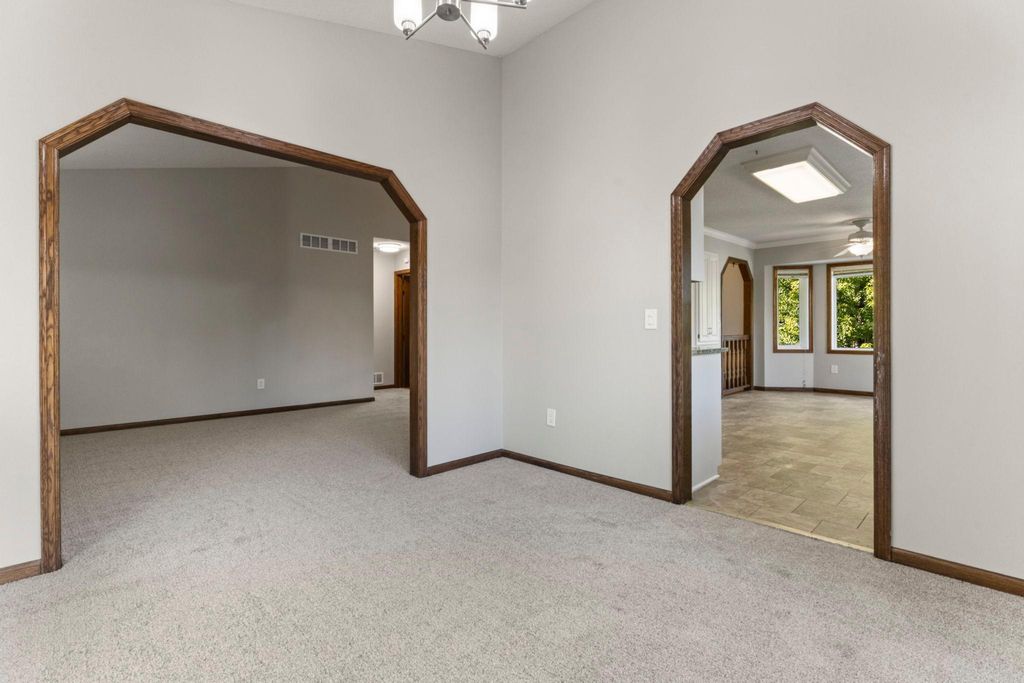1434 Eastlake Drive, Chaska, MN 55318 — photo 4