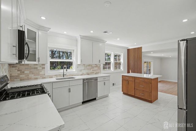 16 Hershey Road, East Brunswick, NJ 08816