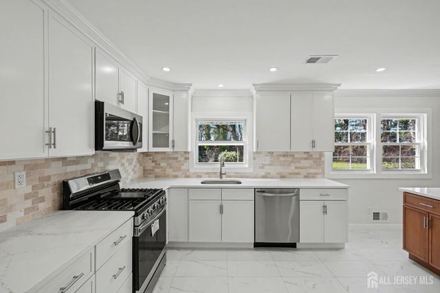 16 Hershey Road, East Brunswick, NJ 08816