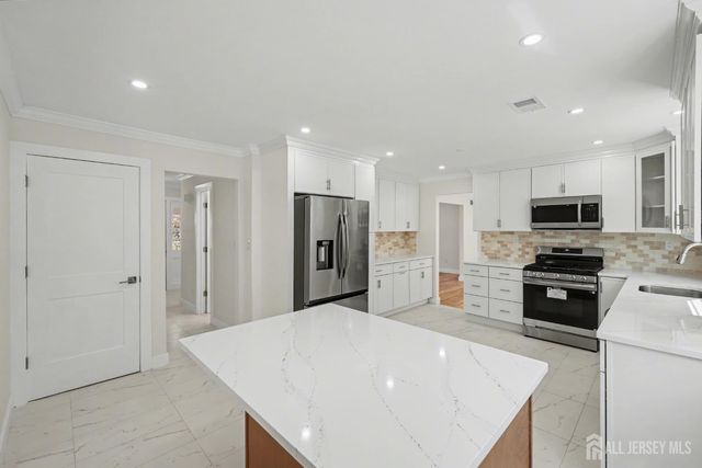 16 Hershey Road, East Brunswick, NJ 08816