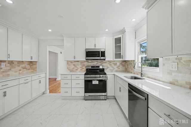 16 Hershey Road, East Brunswick, NJ 08816