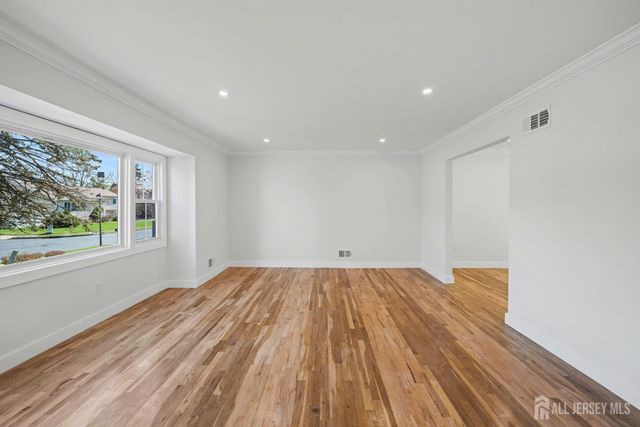 16 Hershey Road, East Brunswick, NJ 08816