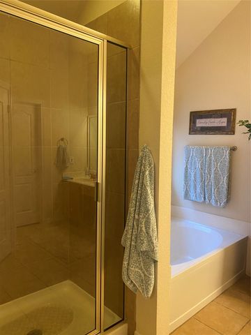 2250 Kaitlyn Drive, Weatherford, TX 76087