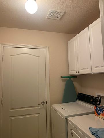 2250 Kaitlyn Drive, Weatherford, TX 76087