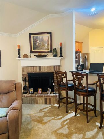 2250 Kaitlyn Drive, Weatherford, TX 76087
