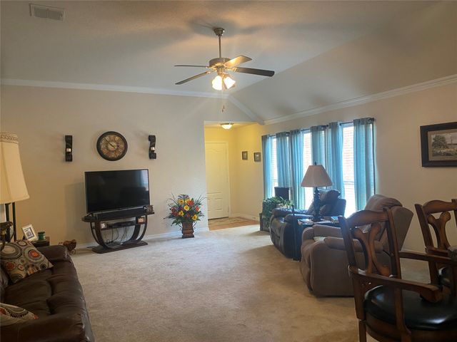 2250 Kaitlyn Drive, Weatherford, TX 76087