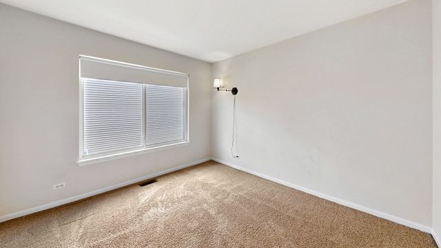 2955 Shetland Lane, Montgomery, IL 60538