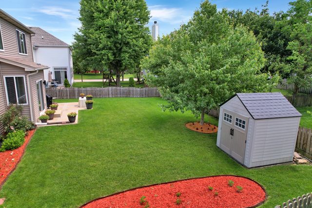 2955 Shetland Lane, Montgomery, IL 60538