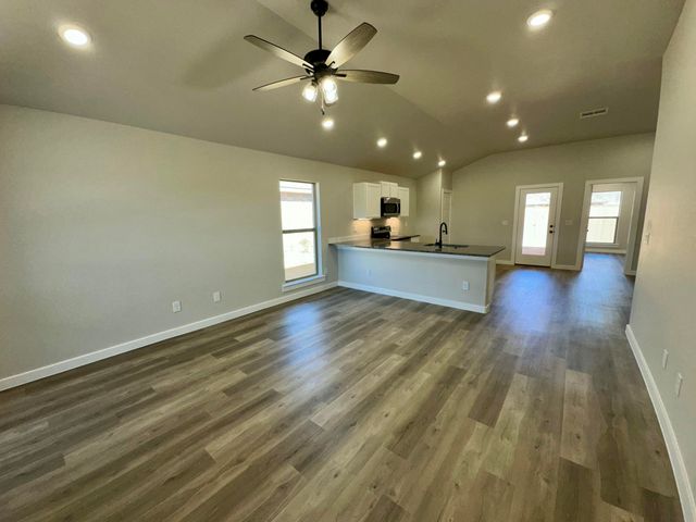2605 Tiffin Avenue, Lubbock, TX 79407