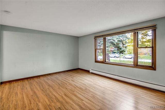 705 Powell Lane, Lewiston, NY 14092