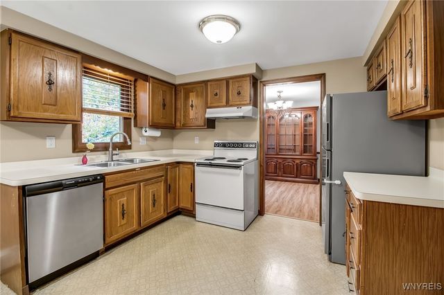 705 Powell Lane, Lewiston, NY 14092