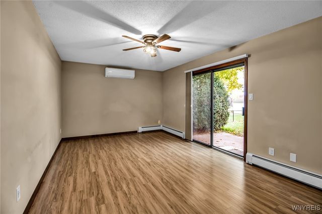 705 Powell Lane, Lewiston, NY 14092